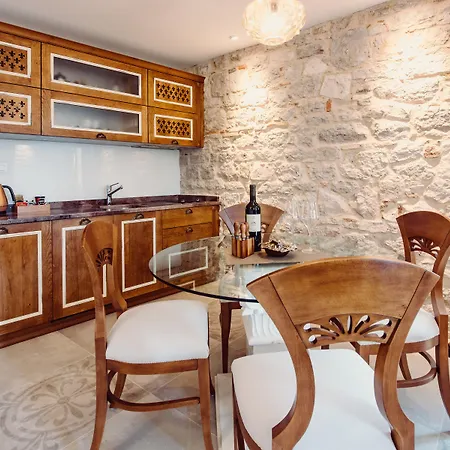 Nepos Hotell Split