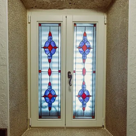 Nepos Hotel 4*