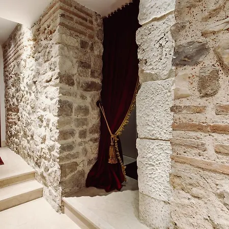 מלון Nepos ספליט