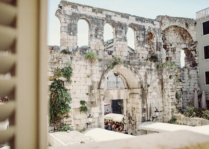 فندق Nepos سبليت